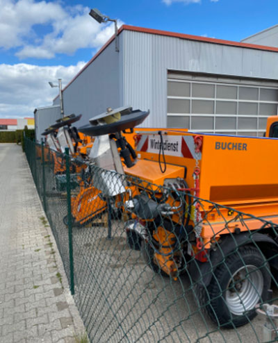 Schneeräumung und Glättebekämpung